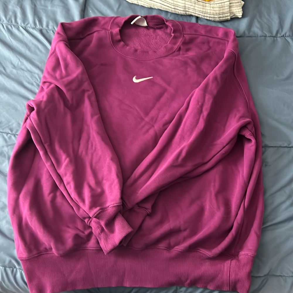 Oversized Nike Sweatshirt